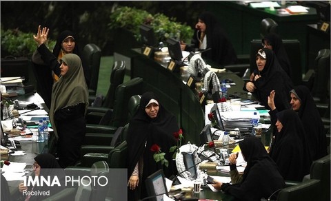 طرح اختصاص سهمیه ورود زنان به مجلس در حال تدوین است