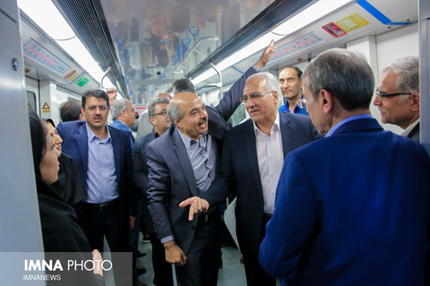 بازدید رییس سازمان همیاری شهرداری های کشور از فاز ۳ خط یک قطار شهری