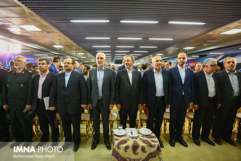 بهره برداری رسمی فاز سه خط یک مترو اصفهان با حضور جهانگیری