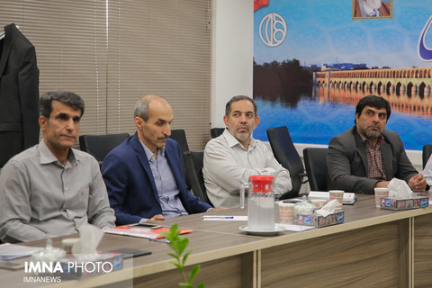 بازدید دکتر نوروزی به همراه معاونین از معاونت خدمات شهری شهرداری اصفهان‎