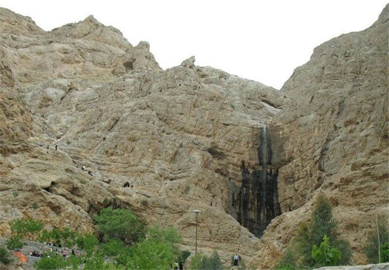 چشمه لادور