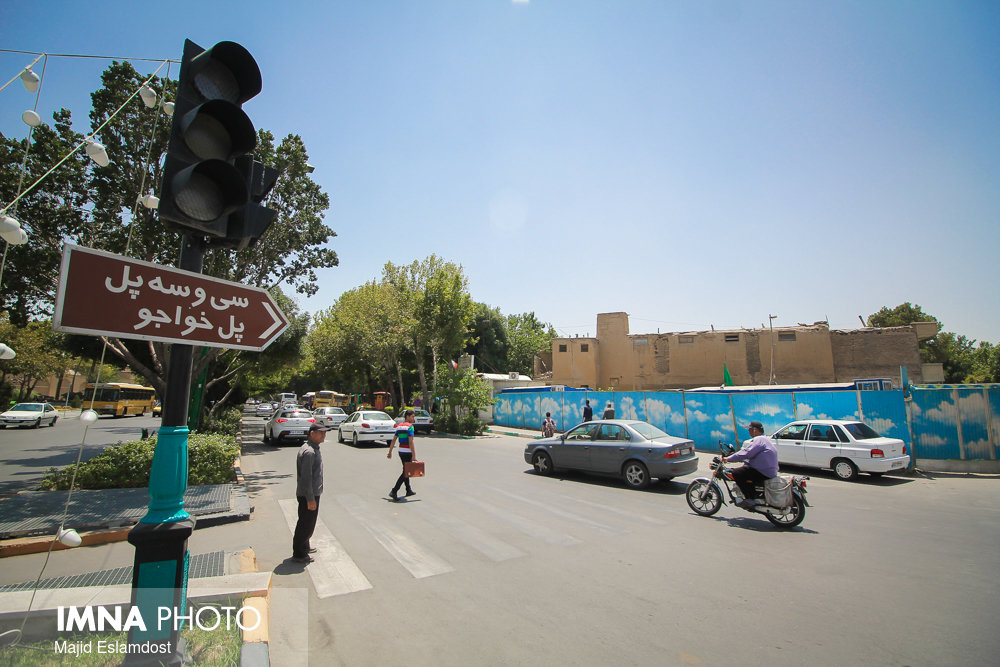 بازسازی علائم ترافیکی شهر در آستانه نوروز