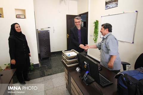 بازدید نادر آخوندی،مدیر درآمد شهرداری از خبرگزاری ایمنا