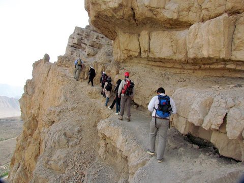 مسیر کوه صفه ایمن‌سازی شده است