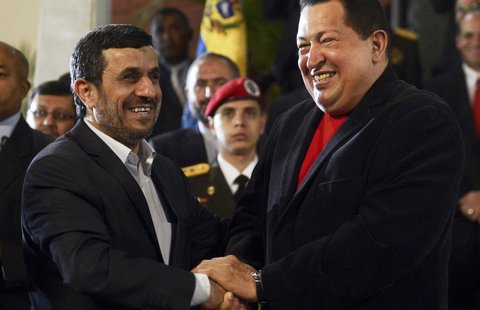 ابراز دلتنگی احمدی‌نژاد برای چاوز