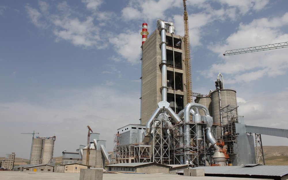 توقیف فعالیت دو کارخانه تولید سیمان در تهران