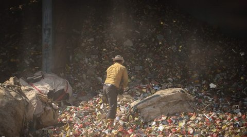 بازیافت زباله‌های پلاستیکی چالش پیش‌روی شوراهای محلی
