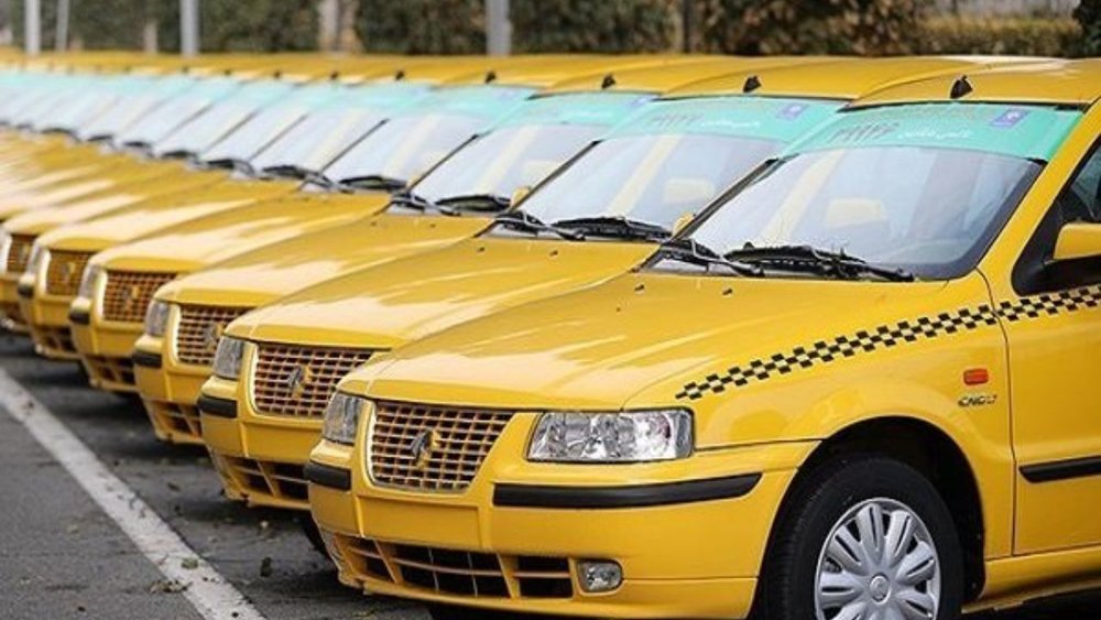 تحویل ۱۲۳ مورد اشیای جا مانده در تاکسی‌های قزوین