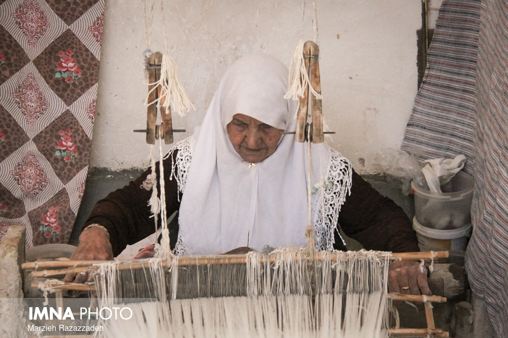 Traditional weaving - sofreh; heritage of old women