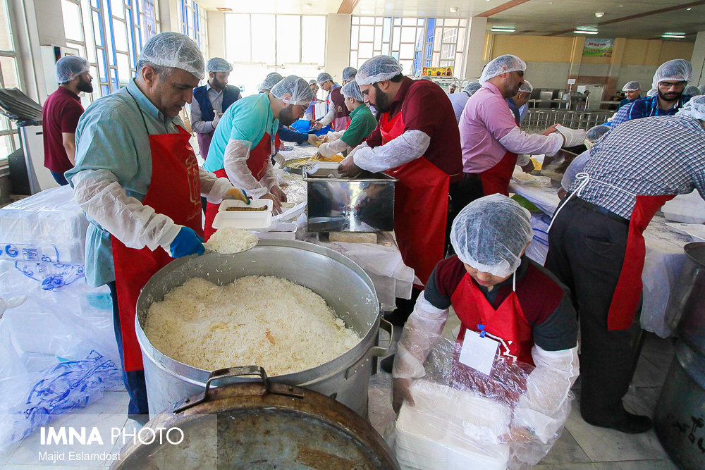  ۳۷ آشپزخانه در سراسر استان برای اطعام نیازمندان فعال می‌شود