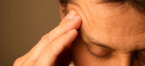 سردرد میگرنی چیست و چگونه درمان می‌شود؟