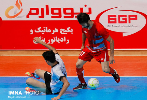 دیدار تیم های فوتسال گیتی پسند و ارژنگ شیراز
