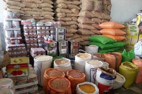 تقدیر از ۶ فروشنده منصف در خوانسار/اقلام ضروری شب عید در بازار توزیع می‌شود