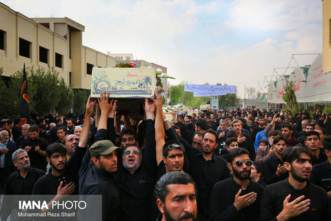 تشییع پیکر پاک۱۴ شهید تازه تفحص شده دفاع مقدس 