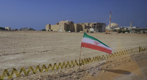 عرب‌ها از نیروگاه بوشهر در هراسند، افغان‌ها از قطع واردات ایران