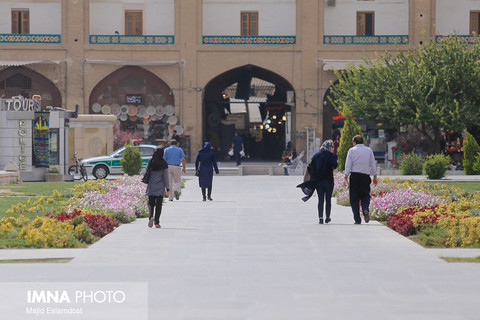 استمرار روند کاهش دما در اصفهان/ گرد و غبار تا پنجشنبه می‌ماند