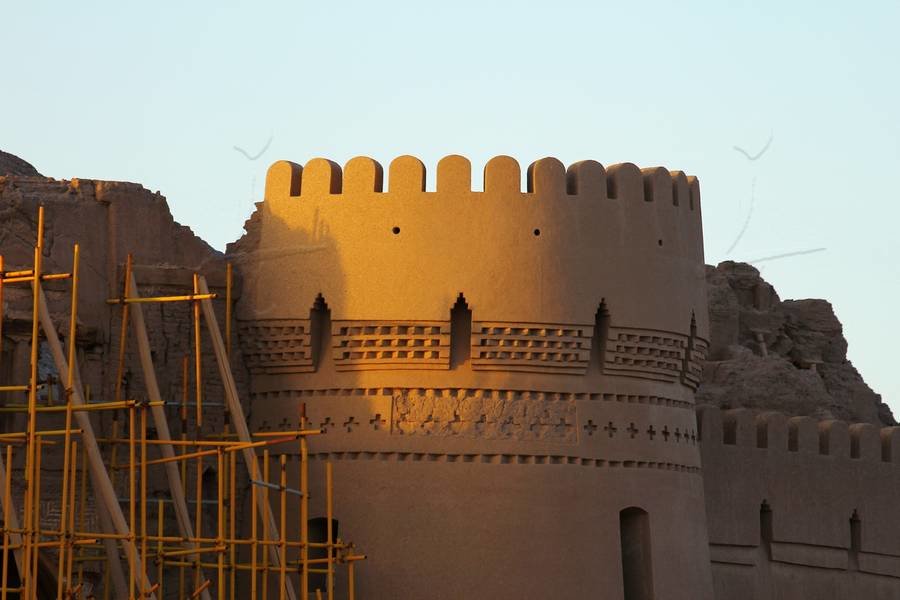 شش بنای تاریخی تیران‌وکرون مرمت شد