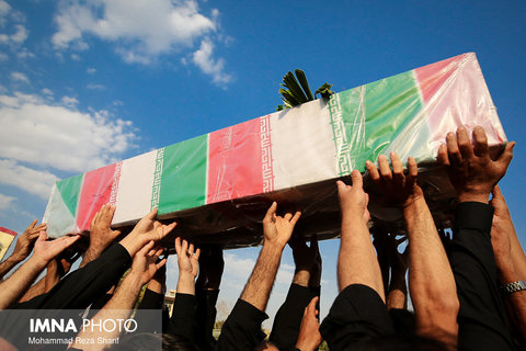 تشییع پیکر پاک۱۴ شهید تازه تفحص شده دفاع مقدس 