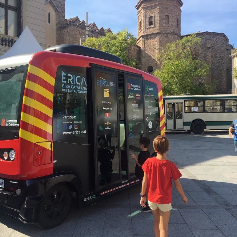 تسهیل حمل و نقل شهری اسپانیا به کمک اتوبوس‌های بدون راننده