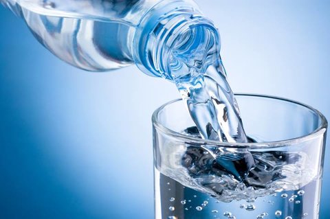 نوشیدن آب زیاد شیوه‌ای موثر برای کاهش عفونت مثانه
