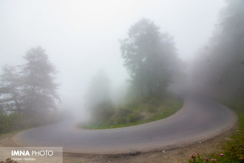 فیلبند، سرزمین بالای ابر