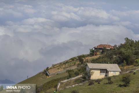 فیلبند، سرزمین بالای ابر