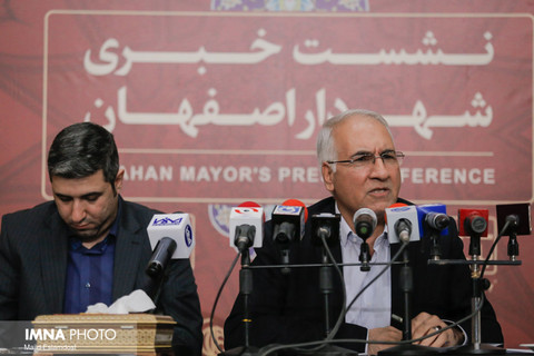 نشست خبری شهردار اصفهان(2)