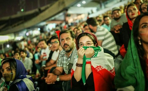 بانوان هم تماشاگر دیدار ایران و بولیوی شدند
