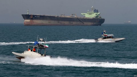 رویارویی قایق‌های ایران با ناو آمریکایی ایمن و حرفه‌ای بود