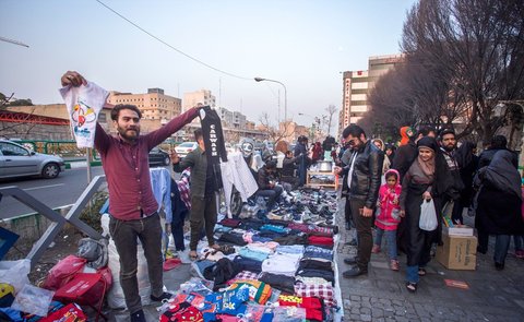 فخاری: افراد دانشگاهی در بین دستفروشان دیده می‌شوند
