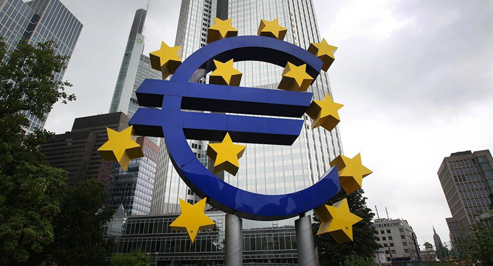احتمال مثبت سقوط قیمت یورو