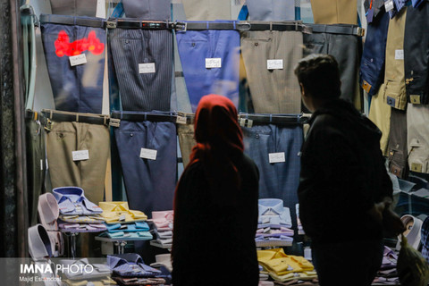 ۳۰ درصد ایرانیان بالای ۱۵ سال پوشاک داخلی می خرند