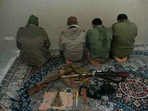 دستگیری ۴ شکارچی غیرمجاز در کرکس اصفهان