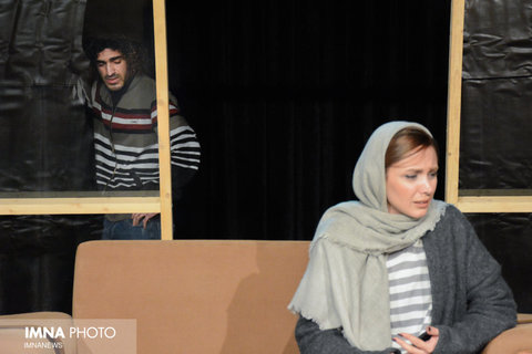 سی‌امین جشنواره تئاتر اصفهان