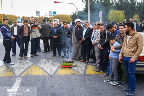 آغوش خانواده میزبان سرباز ربوده شده