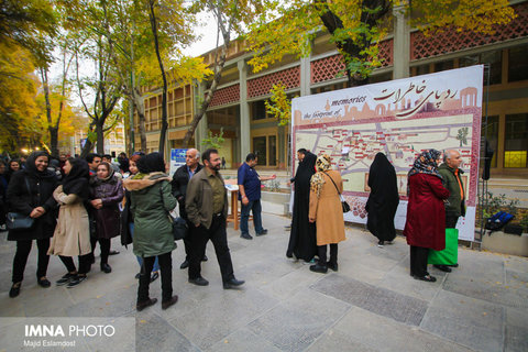 گرمترین جشنواره پاییزی در چهارباغ 2