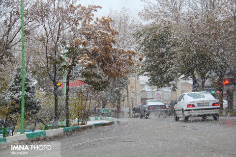 بارش برف پاییزی در سمیرم