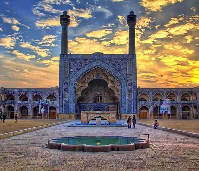 Jameh mosque; museum of Islamic architecture