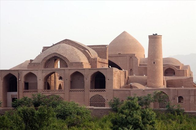 طرح بازآفرینی مسجد جامع اردستان به بهره‌برداری می‌رسد