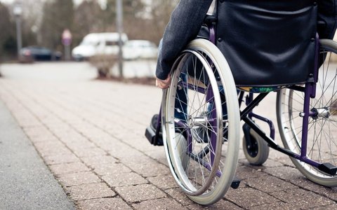 ارائه خدمات به معلولان در ۵۰ درصد ایستگاه‌های راه آهن و فرودگاه‌
