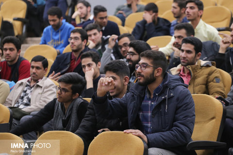 سخنرانی کواکبیان در دانشگاه نجف آباد