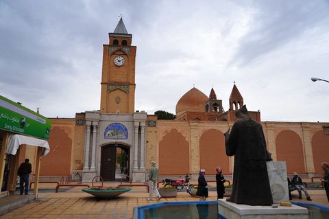 Jolfa preserved its Christian-Islamic architecture