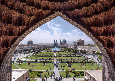 English guidebook to Isfahan unveiled