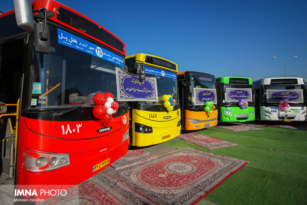 آیین بهره برداری از پروژه های شرکت اتوبوسرانی اصفهان