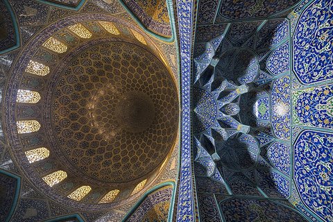 مسجد شیخ لطف‌الله، عکس برتر جهان شد/ جلوه‌گری رنگ و نور 