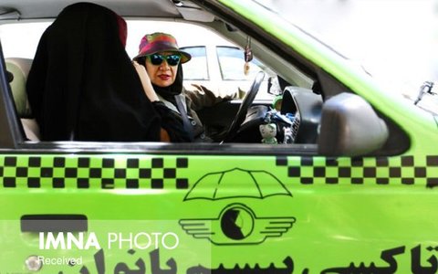 زنان اردبیلی راننده تاکسی می‌شوند