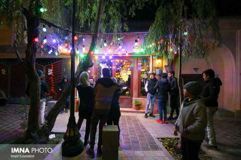"A Joyful Christmas in Jolfa: Exploring the Armenian Neighborhood in Isfahan"