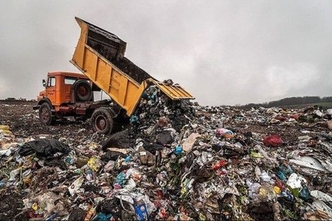 دفن روزانه ۱۳۰ تن پسماند شهری در سایت زباله کلاورش پیرانشهر