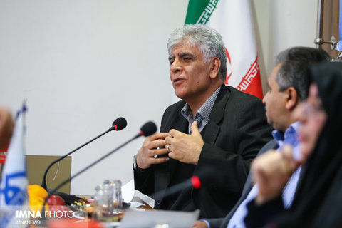 پدرام: مدارس دچار فرزند آزاری شده‌اند