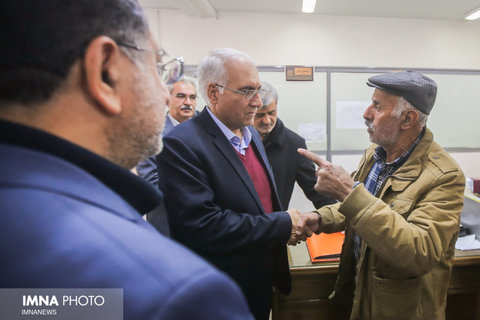 بازدید شهردار از بیمارستان شهید ایت الله صدوقی و شهرداری منطقه ۳